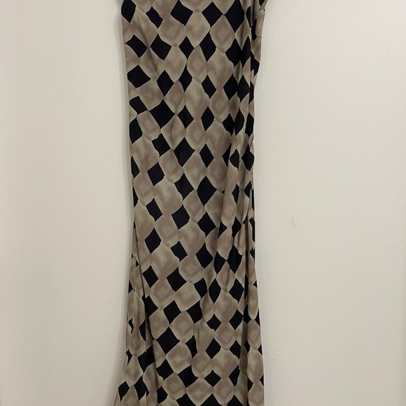 Matching skirt and blouse set Princess Polly - Picture 3 of 4